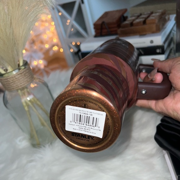 STANLEY x TYLA 40 oz Quencher~ BNIB 🔥🔥🐅🍃😍 ❌SOLD OUT! - Picture 14 of 17